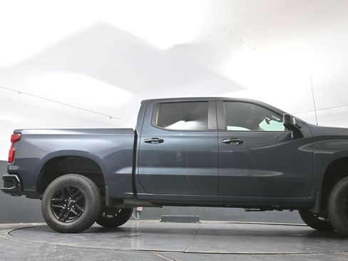 Used 2022 Chevrolet Silverado 1500 LT Trail Boss w/ Safety Package AWD/4WD image 48