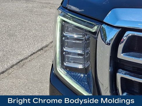 Used 2022 GMC Yukon SLT w/ SLT Premium Package AWD/4WD image 29