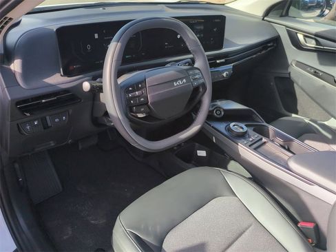 New 2025 Kia EV6 Light image 9