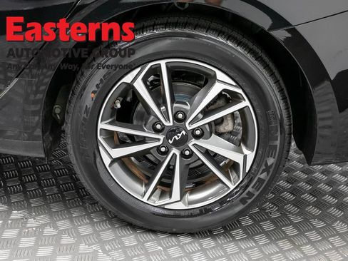Used 2023 Kia Forte LXS w/ LXS Technology Package FWD image 33