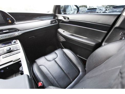 Used 2022 Hyundai Palisade Limited FWD image 12