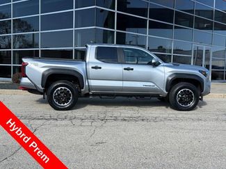 Used 2024 Toyota Tacoma TRD Off-Road w/ TRD Off Road Premium Package video 2