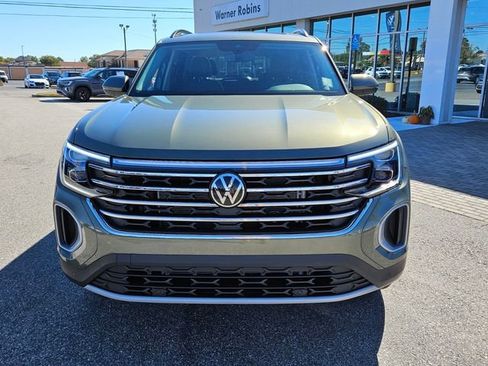 New 2026 Volkswagen Atlas SE image 2
