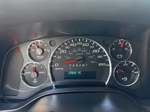 Used 2025 GMC Savana 2500 w/ Driver Convenience Package RWD image 15