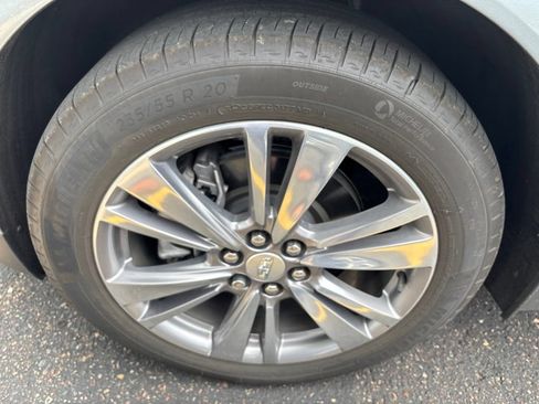 Certified 2024 Cadillac XT5 Premium Luxury w/ Technology Package AWD/4WD image 2