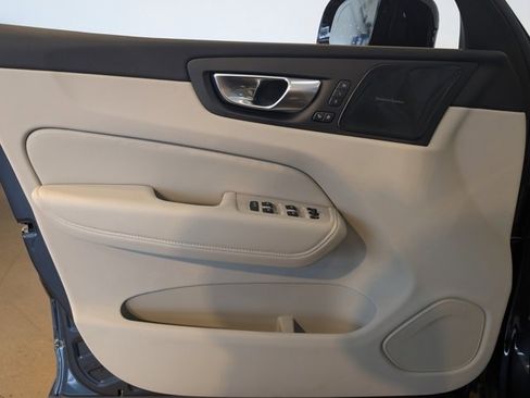 New 2026 Volvo XC60 B5 Ultra w/ Protection Package Premier image 8
