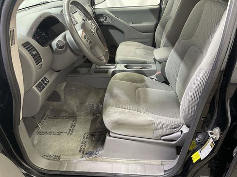 Used 2018 Nissan Frontier SV w/ Value Truck Package image 11