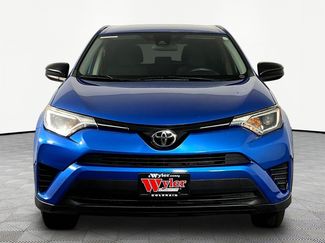 Used 2018 Toyota RAV4 LE w/ All Weather Liner Package FWD video 2