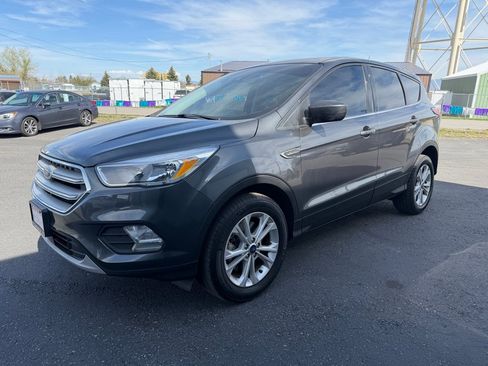 Used 2019 Ford Escape SE AWD/4WD image 2