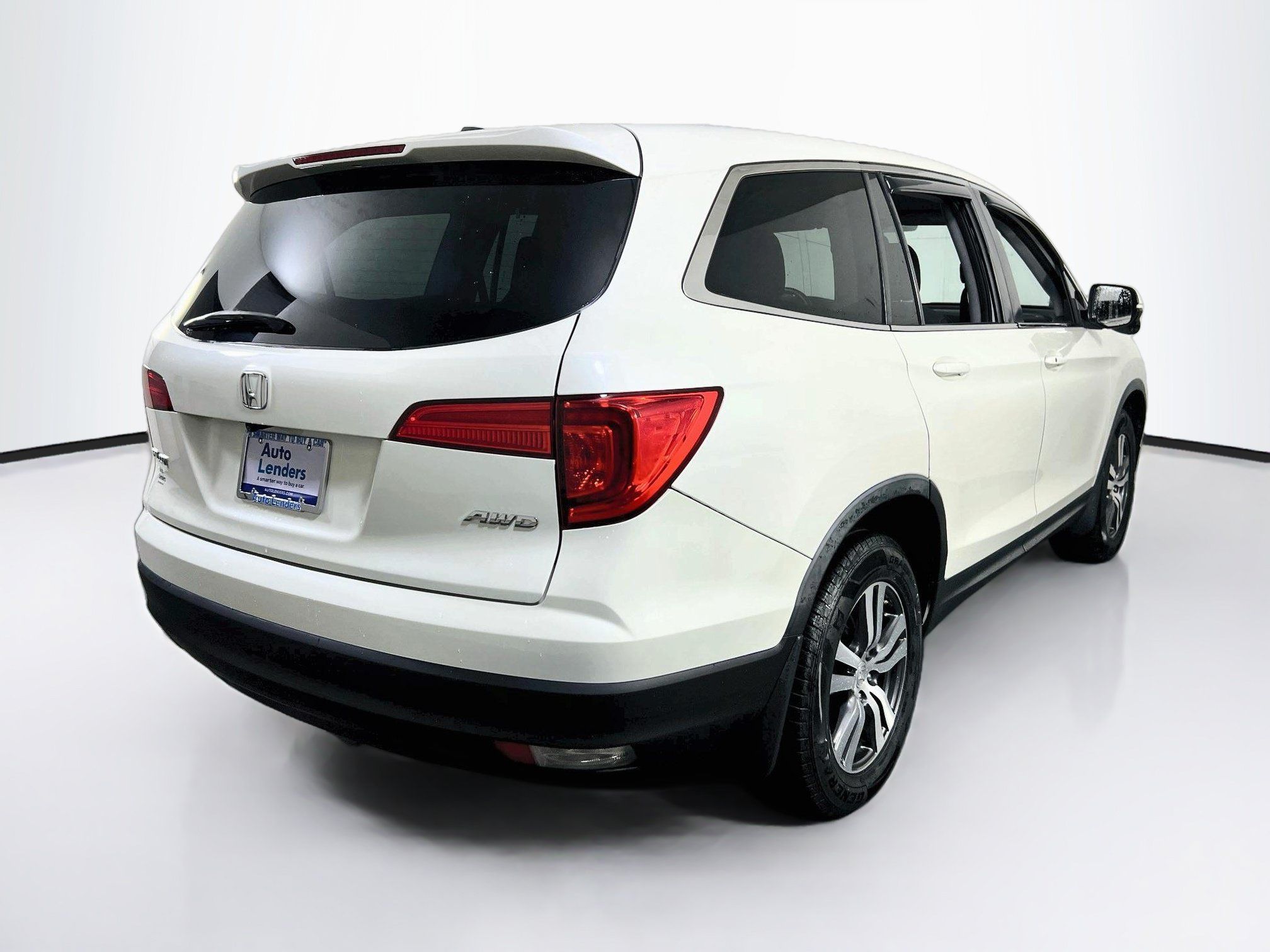 Used 2017 Honda Pilot EX image 5