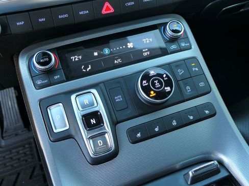 Used 2024 Hyundai Palisade Calligraphy image 20