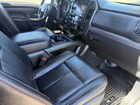 Used 2021 Nissan Titan PRO-4X w/ Pro-4x Convenience Package image 13