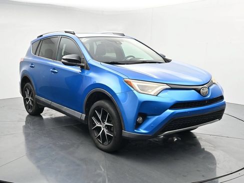Used 2017 Toyota RAV4 SE w/ Advanced Technology Package AWD/4WD image 2