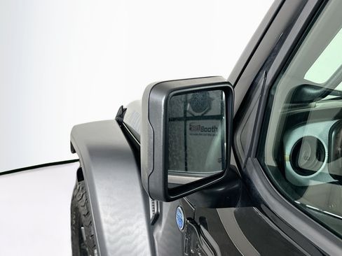 Used 2024 Jeep Wrangler Unlimited AWD/4WD image 16