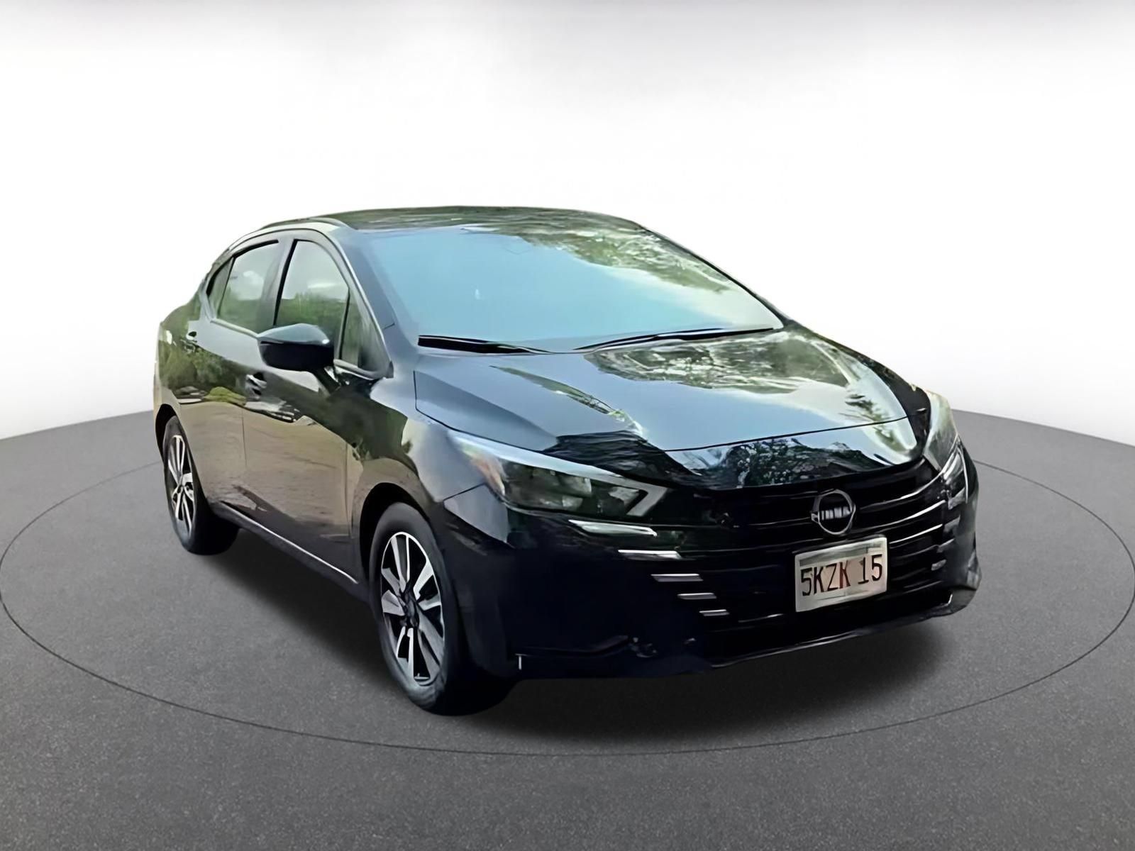 Used 2025 Nissan Versa SV FWD image 3