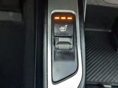 Certified 2024 Kia Sorento S w/ Panoramic Sunroof Package image 27