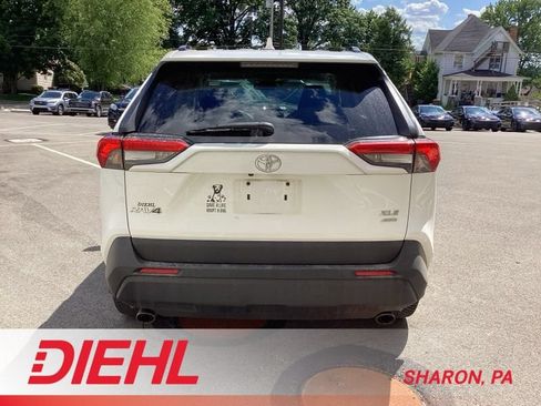 Used 2020 Toyota RAV4 XLE Premium AWD/4WD image 6