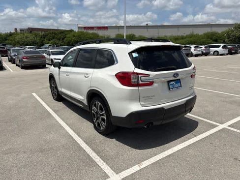 Used 2023 Subaru Ascent Limited w/ Technology Package AWD/4WD image 3