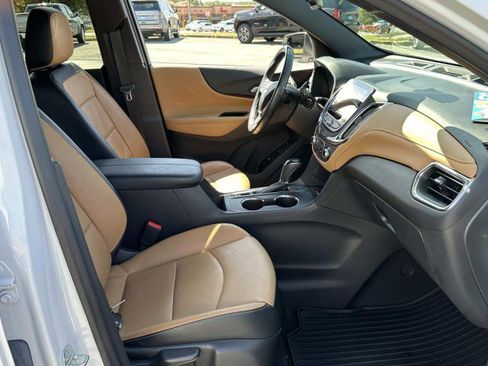 Used 2020 Chevrolet Equinox Premier image 12