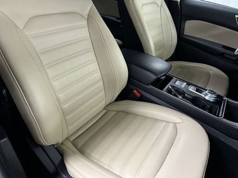 Used 2020 Ford Edge SEL w/ Convenience Package image 28