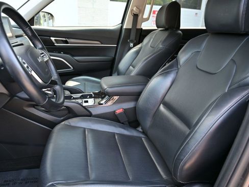 Used 2022 Kia Telluride LX image 17