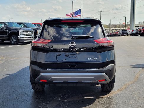 Used 2023 Nissan Rogue SL w/ SL Premium Package image 5