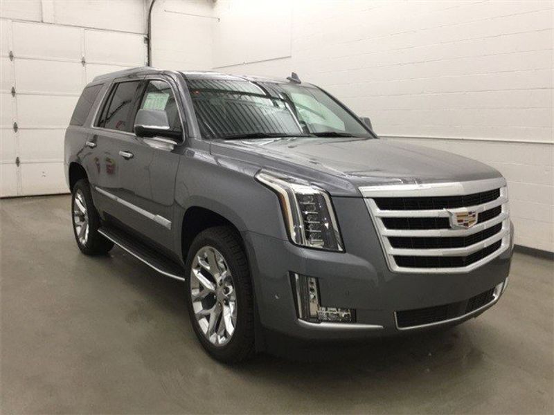 Certified 2020 Cadillac Escalade Premium Luxury image 1