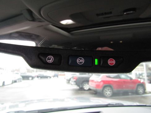 Used 2019 Chevrolet Tahoe LT image 35