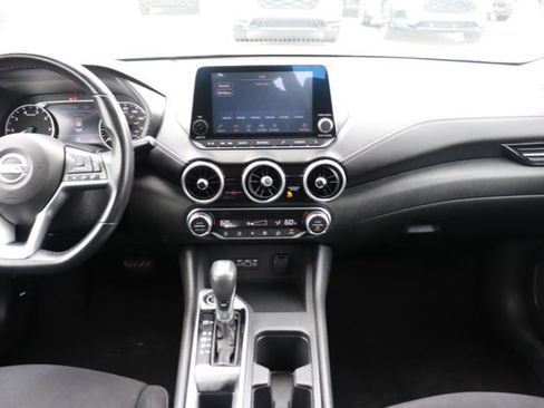 Used 2020 Nissan Sentra SV w/ Electronics Package FWD image 15