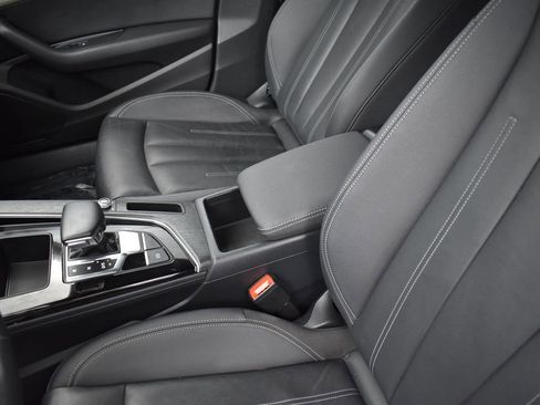 Used 2020 Audi A4 2.0T Premium w/ Convenience Package image 15