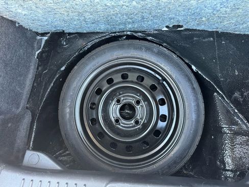 Used 2018 Ford Fiesta SE image 39