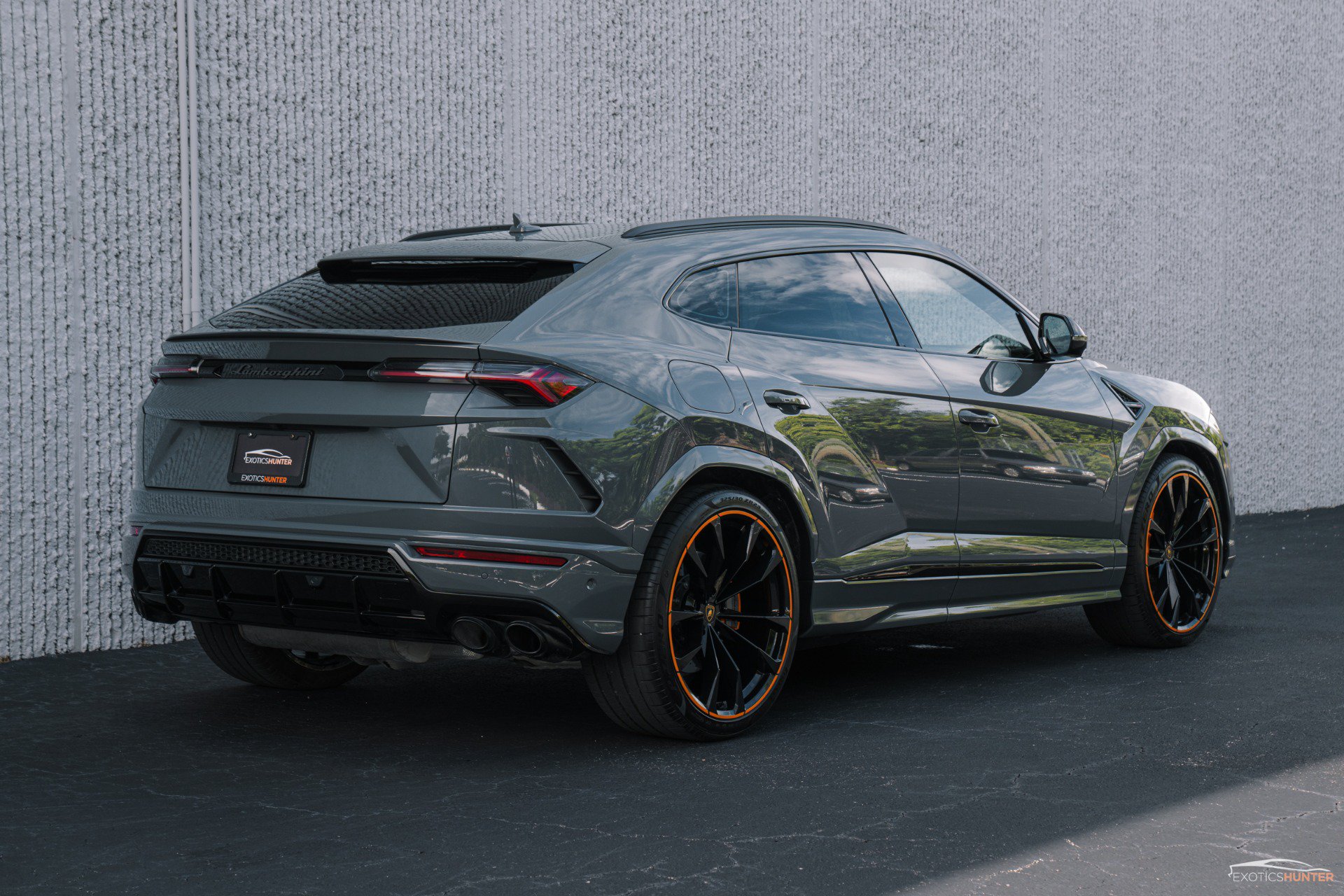 Used 2022 Lamborghini Urus AWD/4WD image 13