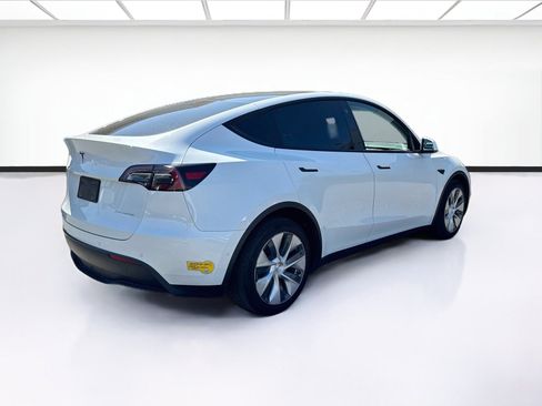 Used 2021 Tesla Model Y Long Range AWD/4WD image 4