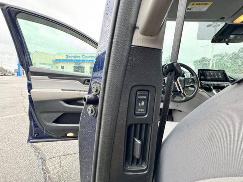 Used 2019 Honda Odyssey EX image 26