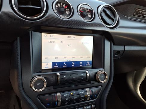 Used 2020 Ford Mustang Shelby GT500 w/ Technology Package image 20