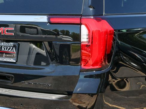 Used 2025 GMC Yukon Elevation w/ LPO, Floor Liner Package AWD/4WD image 27