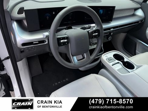 Used 2026 Hyundai Ioniq 9 Limited AWD/4WD image 9