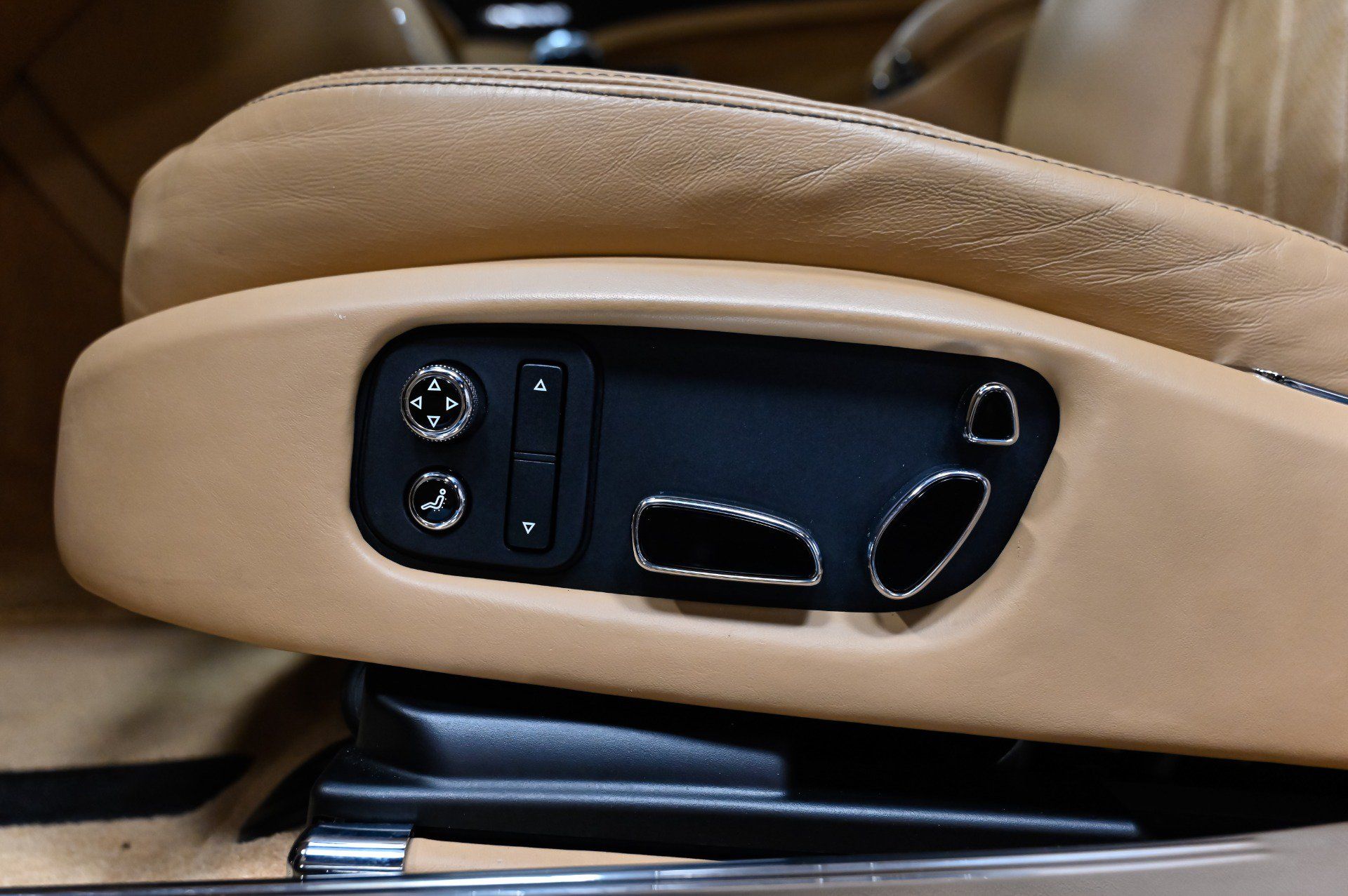 Used 2017 Bentley Mulsanne RWD image 45