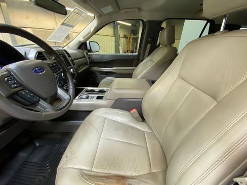 Used 2018 Ford Expedition Max XLT w/ Equipment Group 202A RWD image 23