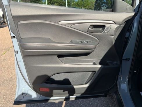 Certified 2023 Honda Passport TrailSport image 7