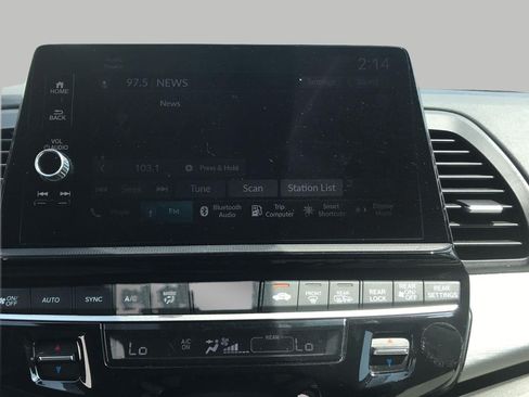 Used 2025 Honda Odyssey EX-L image 6