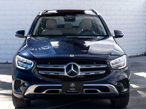 Used 2022 Mercedes-Benz GLC 300 4MATIC image 4