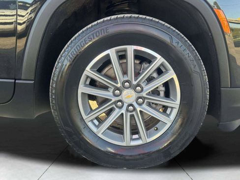 Used 2022 Chevrolet Traverse LT FWD image 66