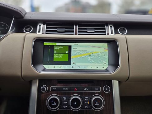 Used 2017 Land Rover Range Rover Supercharged AWD/4WD image 16