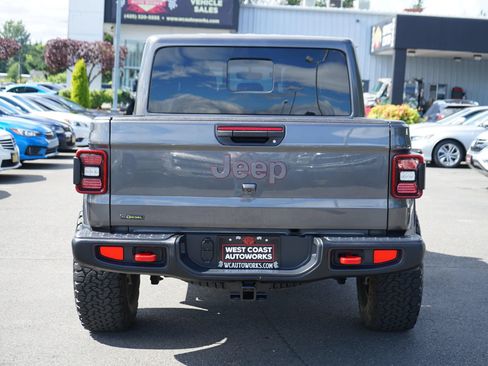 Used 2022 Jeep Gladiator Rubicon w/ LED Lighting Group AWD/4WD image 4