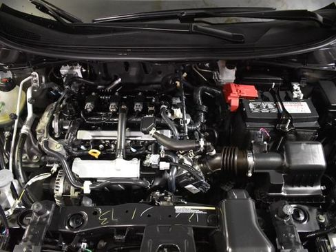 Used 2025 Nissan Versa SV w/ Trunk Package FWD image 33