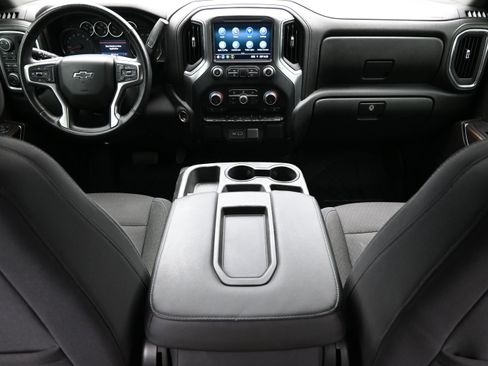 Used 2019 Chevrolet Silverado 1500 LT Trail Boss w/ Convenience Package AWD/4WD image 14