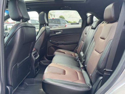 Used 2021 Ford Edge Titanium w/ Equipment Group 301A FWD image 35
