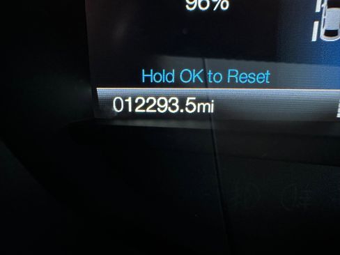 Used 2024 Ford Edge Titanium w/ Class II Trailer Tow Package image 10