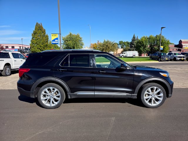 Used 2023 Ford Explorer Platinum w/ Technology Package AWD/4WD image 7